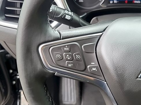 Used 2024 Chevrolet Equinox LT AWD/4WD image 17