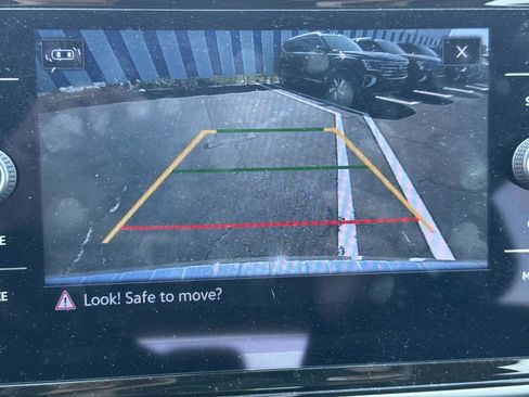 Used 2023 Volkswagen Atlas SE w/ Black Wheel Package image 24