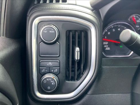 Used 2020 Chevrolet Silverado 1500 LT w/ Texas Edition RWD image 33