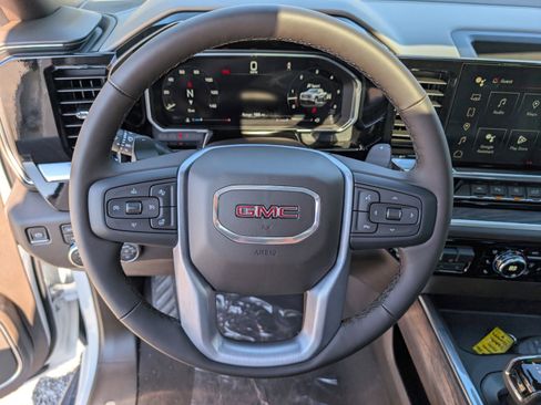 Used 2026 GMC Sierra 1500 SLT w/ SLT Premium Plus Package AWD/4WD image 21
