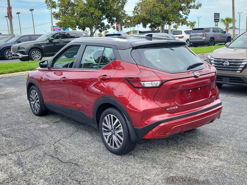 Certified 2023 Nissan Kicks SV FWD image 7