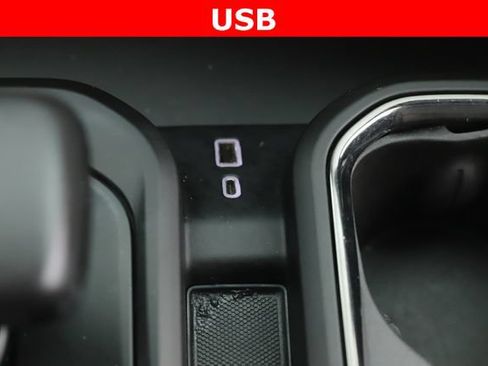 Used 2022 GMC Sierra 1500 AT4 w/ AT4 Preferred Package AWD/4WD image 26