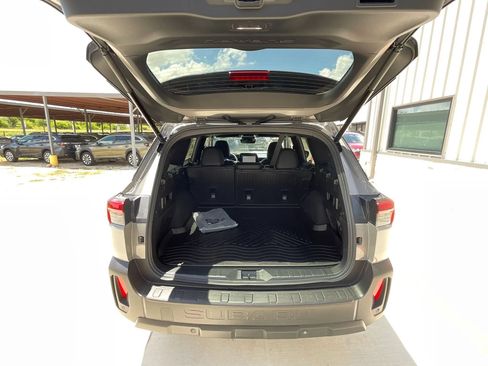 Used 2026 Subaru Outback Limited AWD/4WD image 17