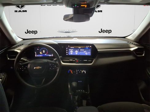 Used 2024 Chevrolet TrailBlazer LT image 8