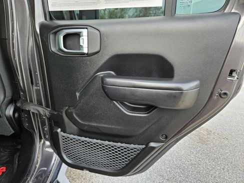 Used 2019 Jeep Wrangler Unlimited Rubicon image 29