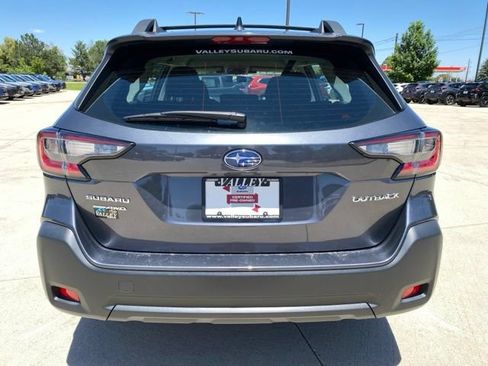 Used 2025 Subaru Outback AWD/4WD image 4