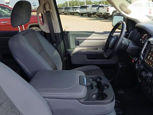 Used 2018 RAM 1500 Big Horn AWD/4WD image 53