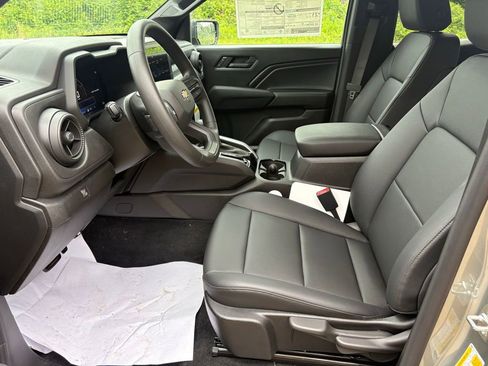 New 2026 Chevrolet Colorado W/T w/ WT Custom Package RWD image 15