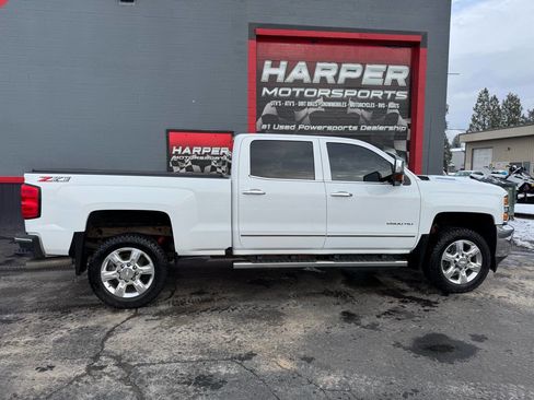Used 2019 Chevrolet Silverado 2500 LTZ w/ Duramax Plus Package image 6