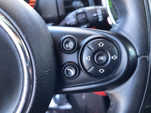 Used 2016 MINI Cooper 4-Door Hardtop image 27