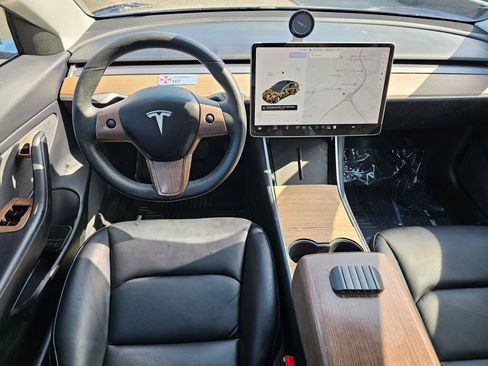 Used 2019 Tesla Model 3 RWD image 18