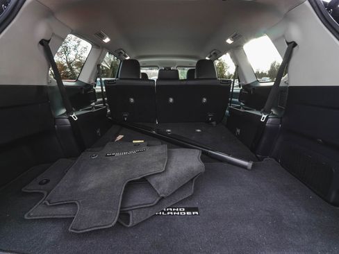 Used 2024 Toyota Grand Highlander XLE image 37