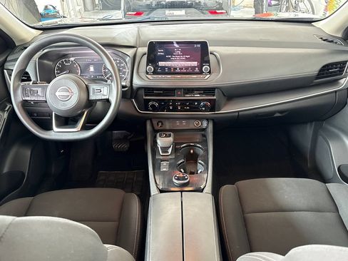 Used 2024 Nissan Rogue S AWD/4WD image 26