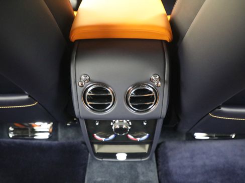 New 2026 Rolls-Royce Cullinan AWD/4WD image 33