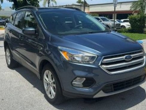 Used 2018 Ford Escape SE AWD/4WD image 5