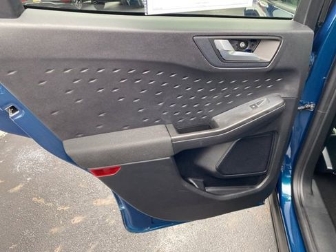 Used 2020 Ford Escape SE Sport image 47