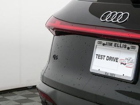 Used 2025 Audi Q5 Prestige image 35