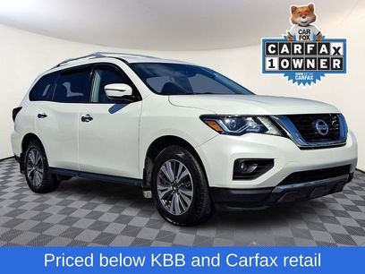 Used 2020 Nissan Pathfinder SV
