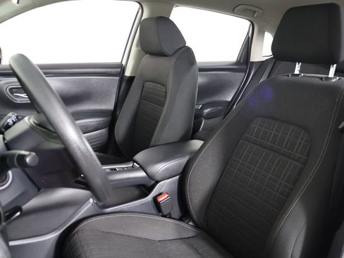 Used 2025 Honda HR-V LX image 25