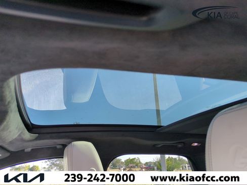 Used 2019 Jaguar F-PACE S image 20