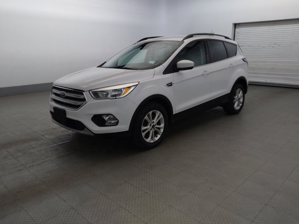 Used 2018 Ford Escape SE w/ Ford Safe & Smart Package AWD/4WD image 2