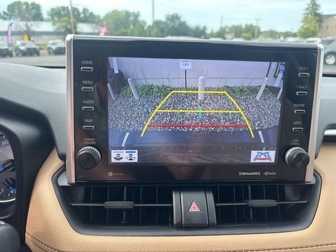 Used 2022 Toyota RAV4 XLE w/ Convenience Package AWD/4WD image 20