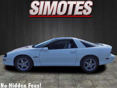 Used 1997 Chevrolet Camaro Z28 w/ Preferred Equipment Group 2 image 4