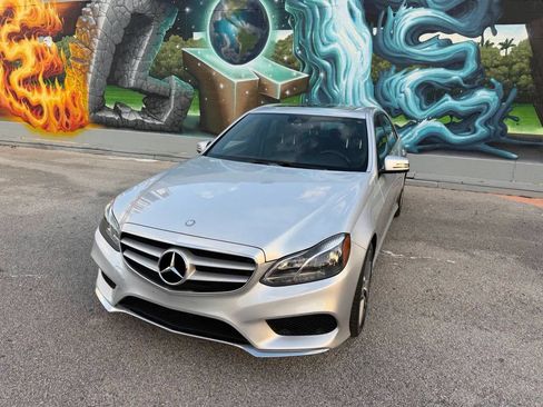 Used 2014 Mercedes-Benz E 350 4MATIC Sedan w/ Premium 1 Package image 3