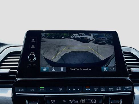 Used 2025 Honda Odyssey EX-L image 13