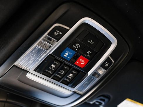 Used 2019 RAM 3500 Limited image 29