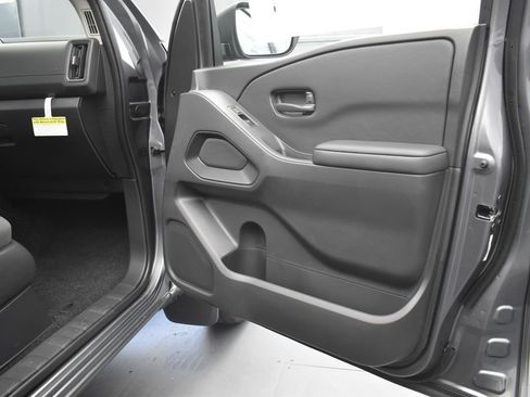 New 2026 Nissan Frontier S image 18