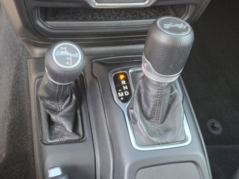 Used 2023 Jeep Wrangler Unlimited Sport AWD/4WD image 14
