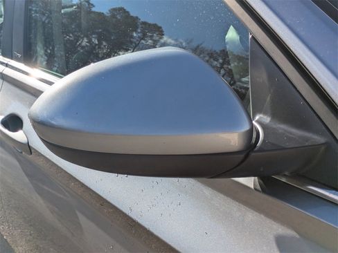 Certified 2024 Volkswagen Jetta SE image 12