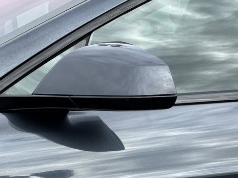 Used 2024 Tesla Model S image 48