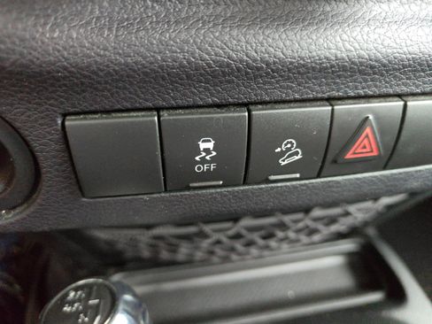 Used 2014 Jeep Wrangler Unlimited Sport w/ Quick Order Package 24S AWD/4WD image 35