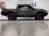 Used 2022 Toyota Tacoma TRD Off-Road image 3