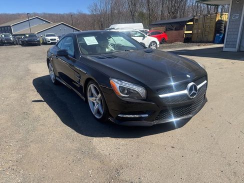 Used 2014 Mercedes-Benz SL 550 image 7
