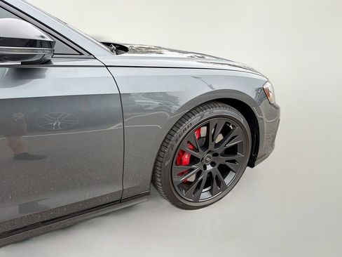 Used 2025 Audi S8 image 48