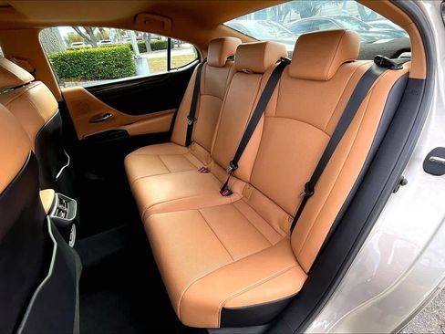 Used 2023 Lexus ES 350 image 20