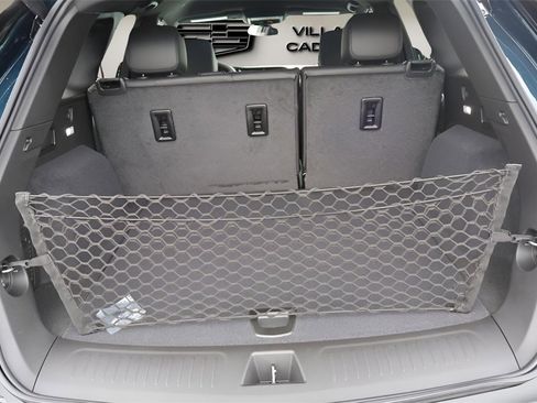 New 2026 Cadillac XT5 Luxury image 16