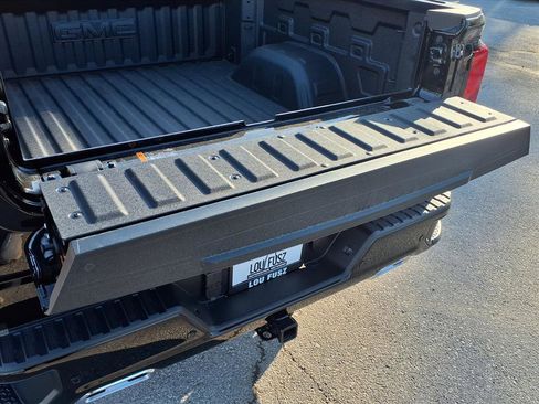 New 2026 GMC Sierra 1500 Elevation w/ Elevation Premium Package image 30