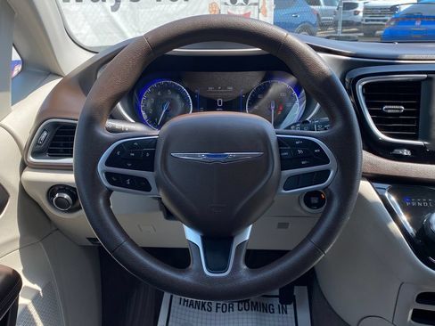 Used 2020 Chrysler Voyager LX FWD image 20