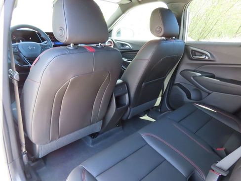 New 2026 Chevrolet Trax RS w/ Sunroof Package FWD image 22