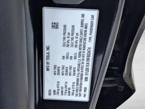 Used 2024 Tesla Model 3 Long Range RWD image 27