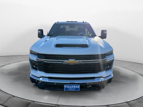 Used 2025 Chevrolet Silverado 3500 LT w/ Safety Package AWD/4WD image 2