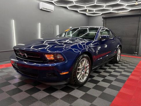 Used 2012 Ford Mustang Premium image 1
