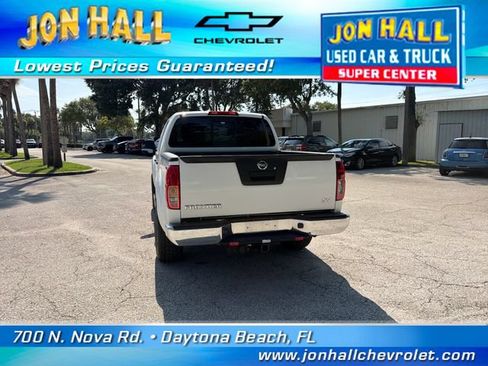 Used 2019 Nissan Frontier SV RWD image 8