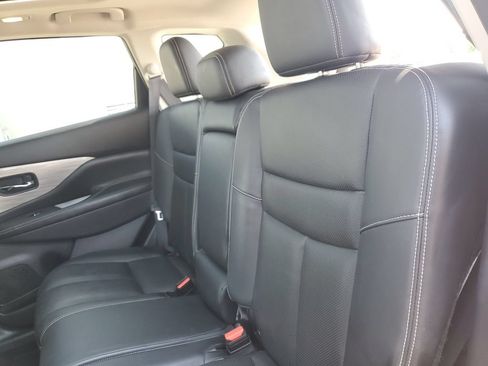 Used 2016 Nissan Murano Platinum w/ Platinum Technology Package AWD/4WD image 30