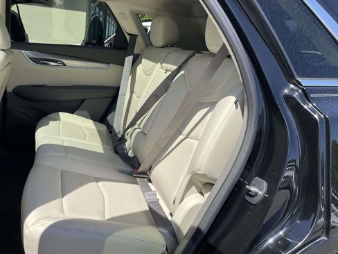 Used 2020 Cadillac XT5 Premium Luxury FWD image 14