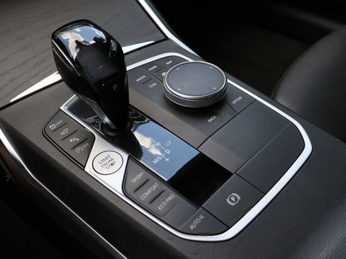 Used 2021 BMW 430i Coupe w/ Parking Assistance Package RWD image 18